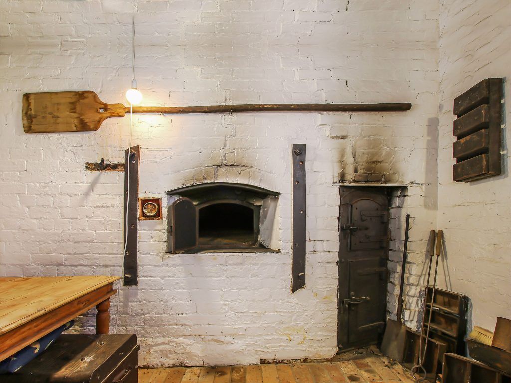 Eldorado's Scotch Oven at Baker's Cottage